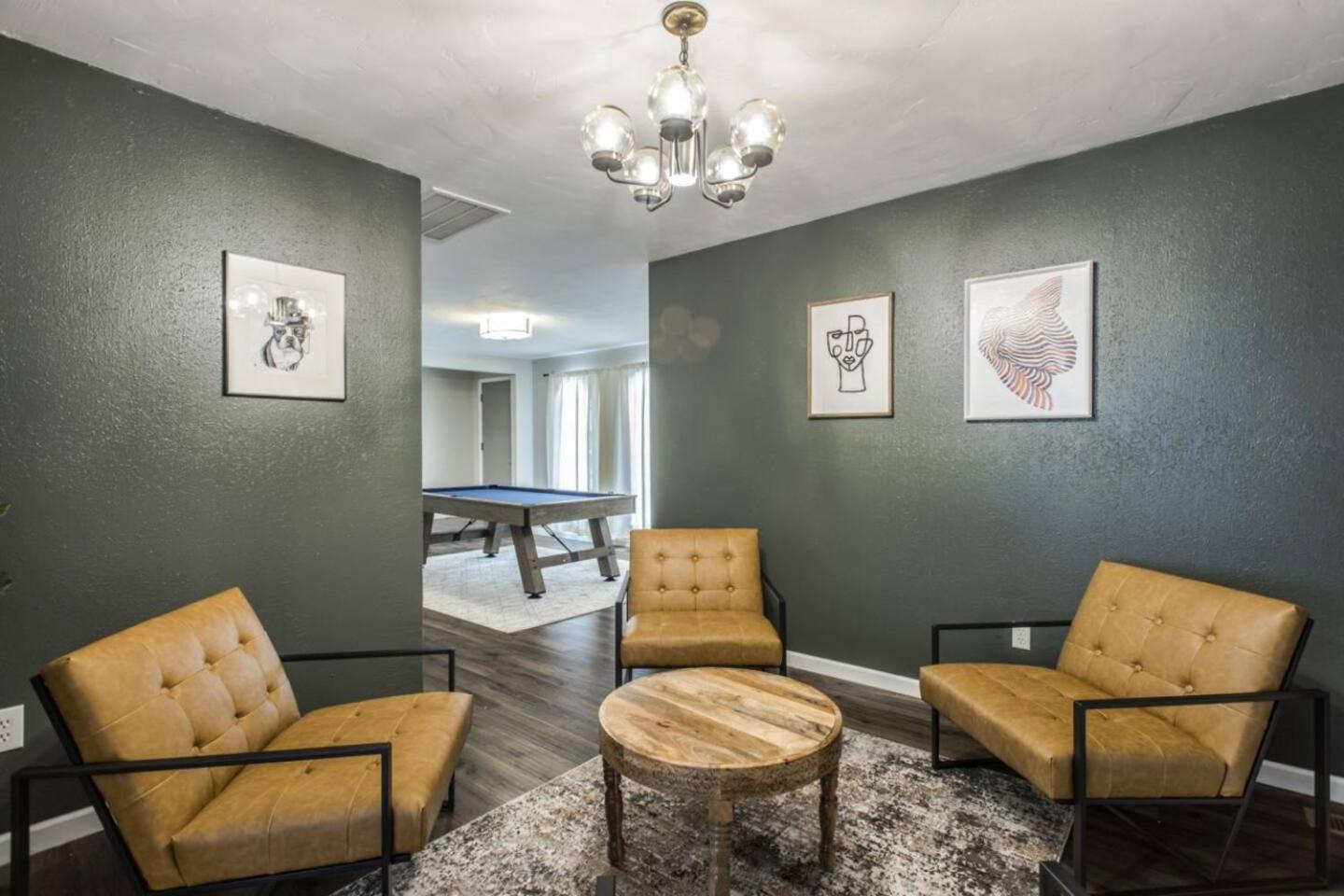 オクラホマシティ New Hummingbird Haven - Nw Okc, Billiards, Firepitヴィラ エクステリア 写真